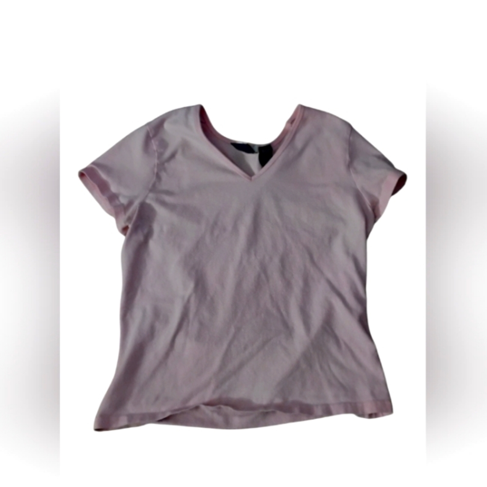 COPY - Medium modern fit pink V-neck shirt